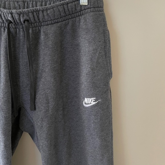 Nike Sweatpants - Picture 4 of 6